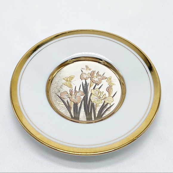 Vintage Ceramic Butterfly Flower Gold Trim Plate - Picture 2 of 5